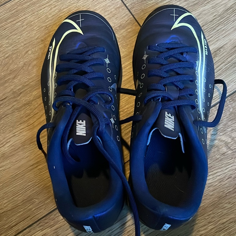 Nike, indoor soccer cleats